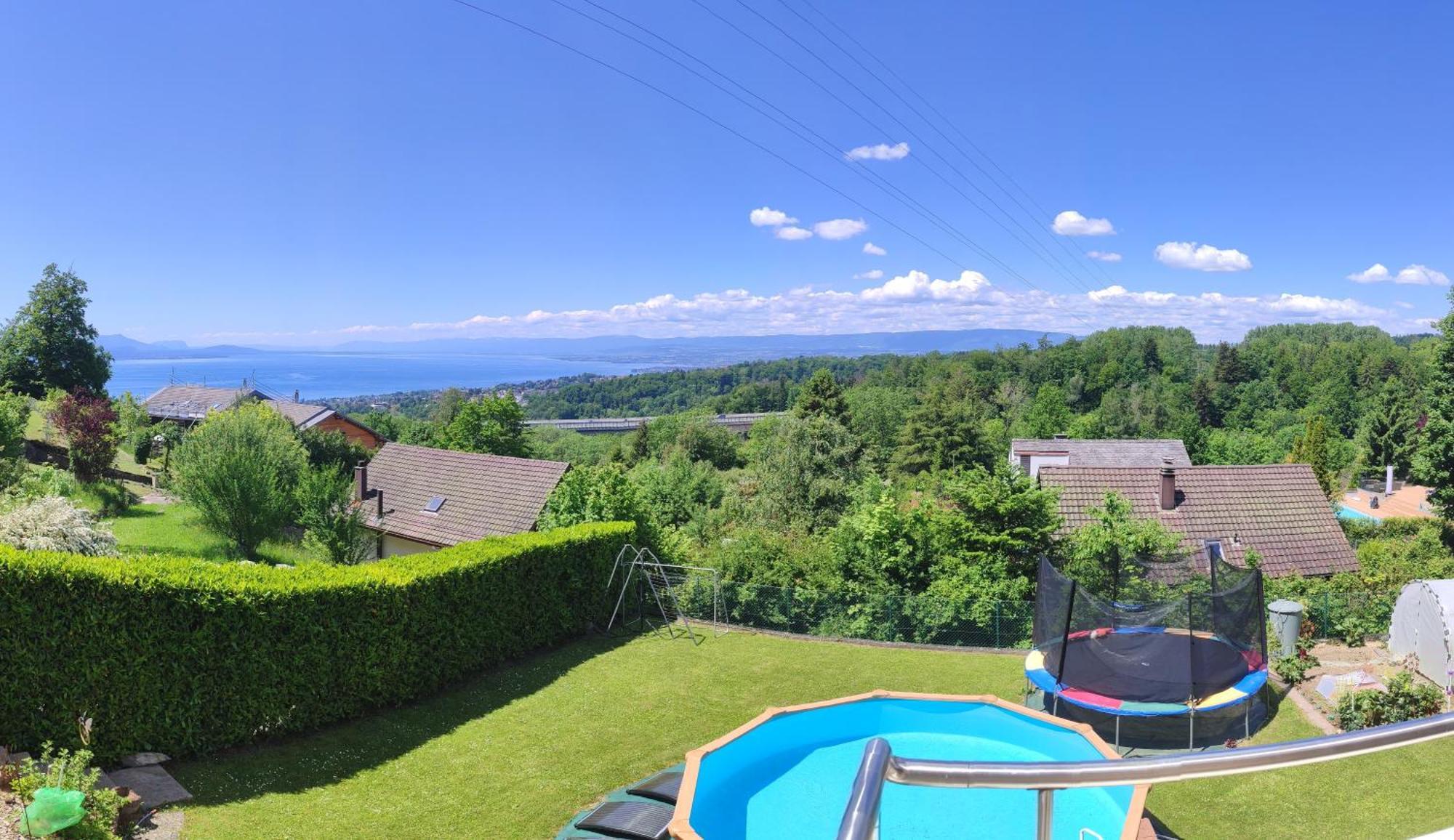 Joli Studio Avec Terrasse Et Vue Exclusivement Pour Non Fumeurs ベルモン＝シュル＝ローザンヌ エクステリア 写真